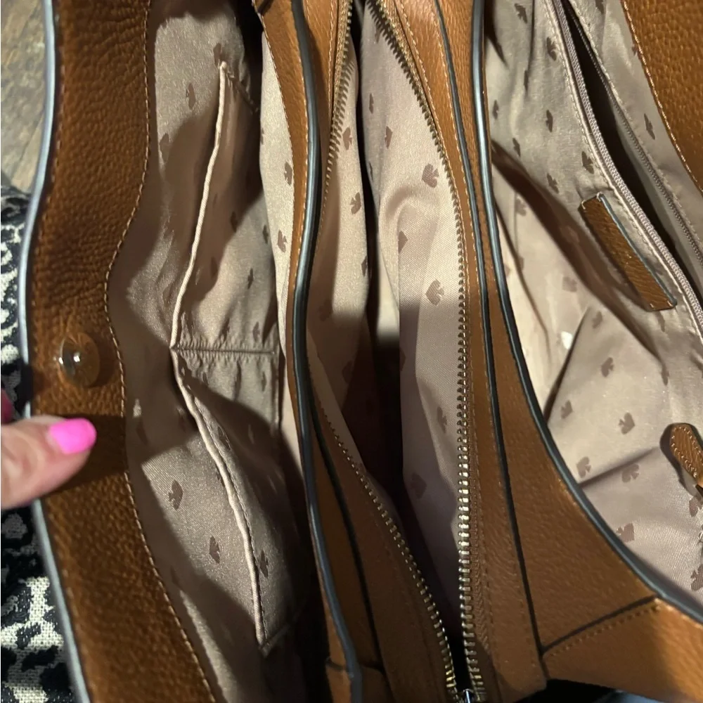 Like New ✨ Kate Spade / Leila Triple Compartment Shoulder Bag warm brown